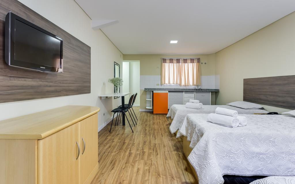 Hotel Lavenue 库里提巴 外观 照片