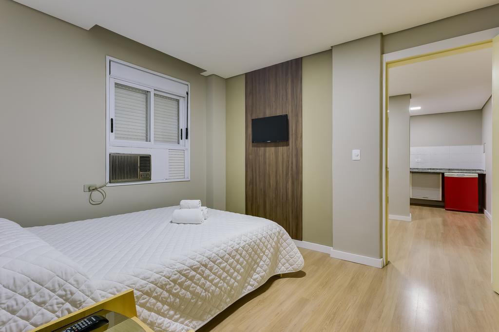 Hotel Lavenue 库里提巴 外观 照片